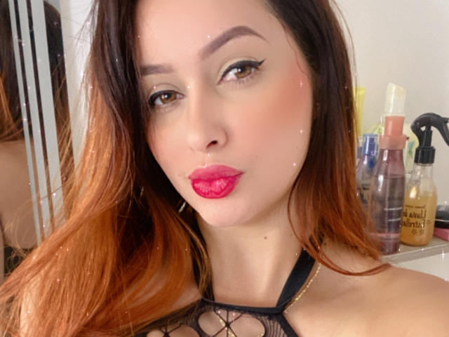 EmilyParkerr - Élő pornó és szexkamera - 16004390