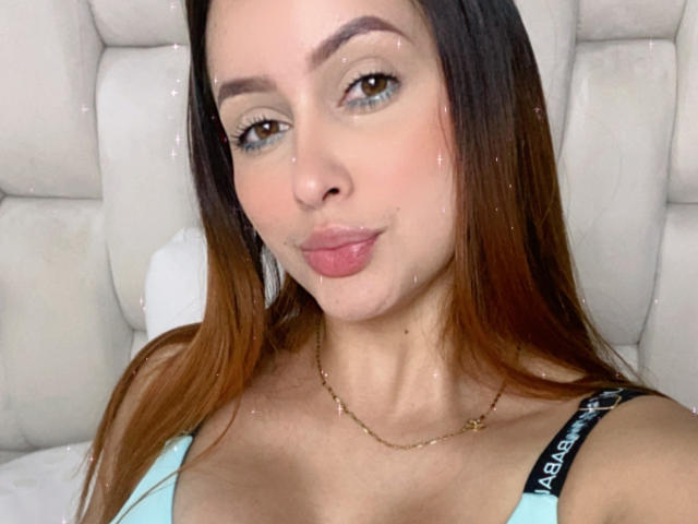 EmilyParkerr - פורנו בשידור חי ומצלמת סקס - 16004394