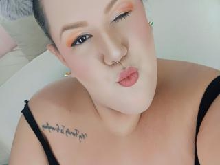 GiaMorryss - Live porn & sex cam - 16019378