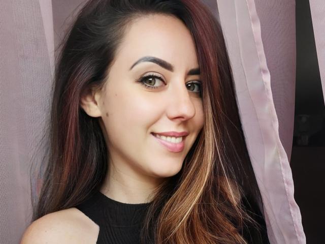 Alyah - Live Sex Cam - 16021474