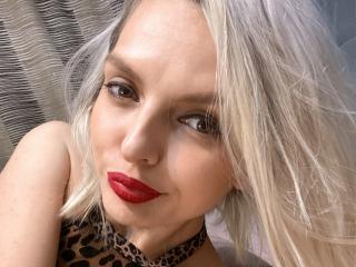 DouceAmelia - Live porn & sex cam - 16039518