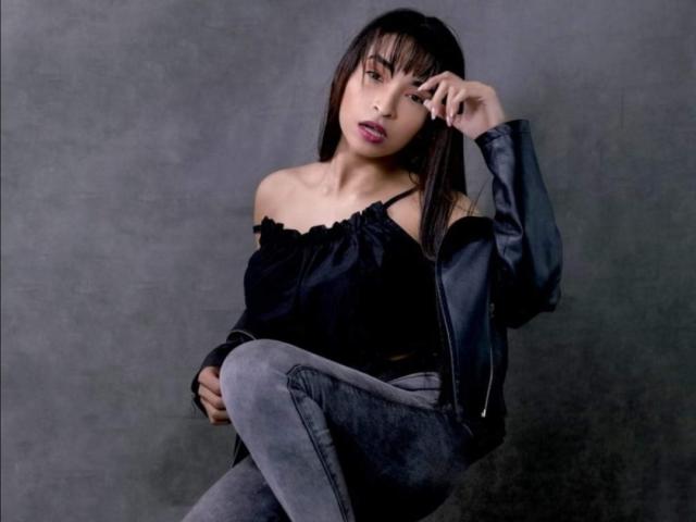 SarahyJhones - Live sex cam - 16045062