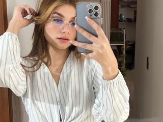 BellaMillerI - Live porn & sex cam - 16045202