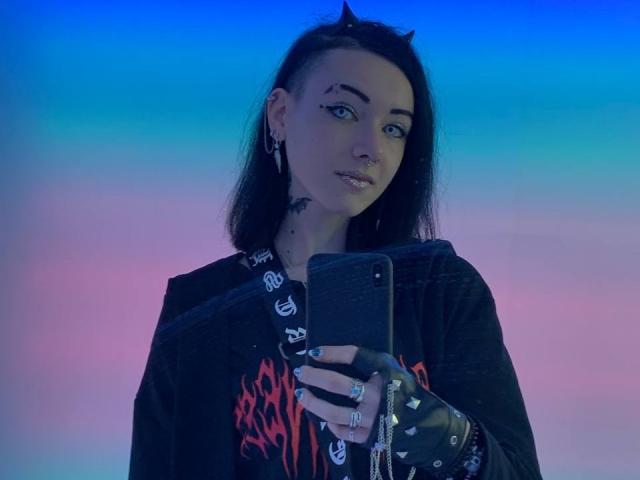 SmokingRavien - Live sex cam - 16048166