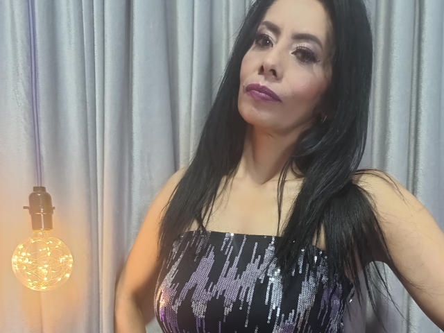 LucyVega - Live sex cam - 16063528