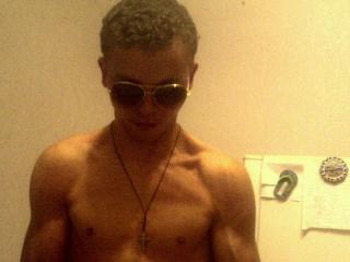 KevinInfinity - Live sex cam - 16081262