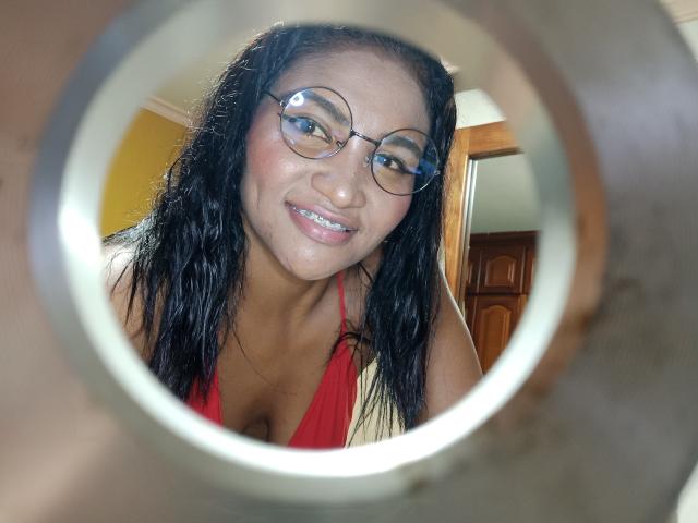 SalomeSexxy - Live sex cam - 16092222