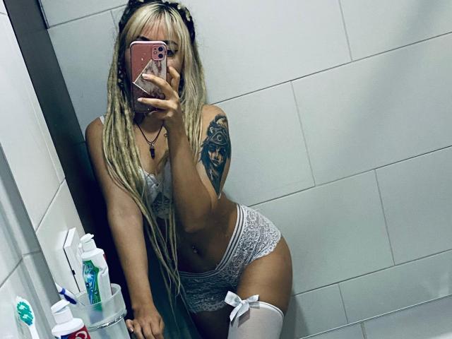 SumerHolland - Live Sex Cam - 16102298