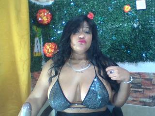 MichelleBrito - Live sex cam - 16105138