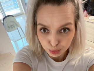 DouceAmelia - Live porn & sex cam - 16107198