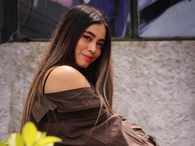 TaylorrBelle - Sexe cam en vivo - 16107610