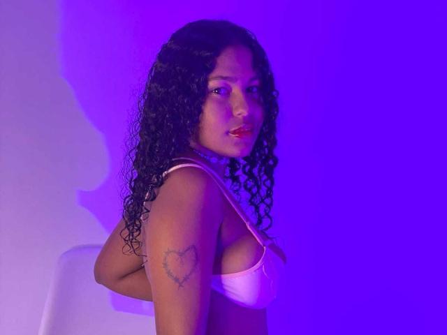 StripBrunnette - Live porn &amp; sex cam - 16126690