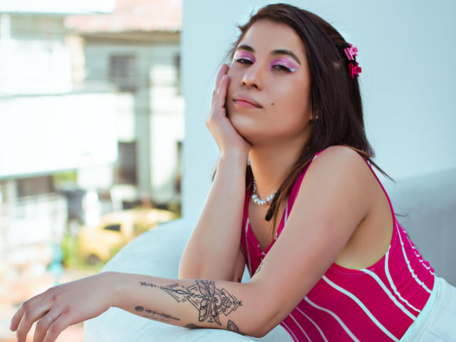 DeniseVarisov - Sexe cam en vivo - 16136126