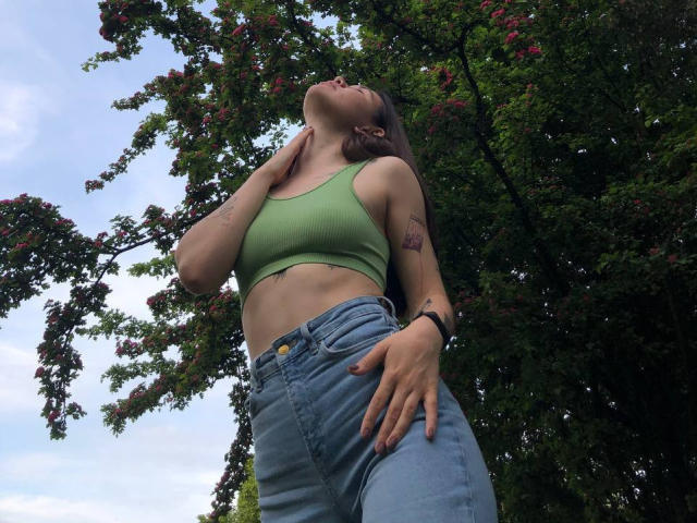 OlivGold - Live sex cam - 16146886