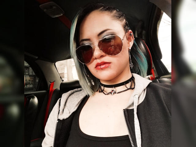 CassieJones - Live Sex Cam - 16173298