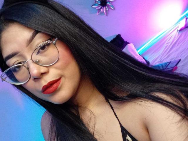 AlessaJames - Live sex cam - 16185370