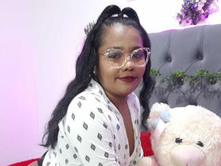 ZullyMyres - Live porn & sex cam - 16187474