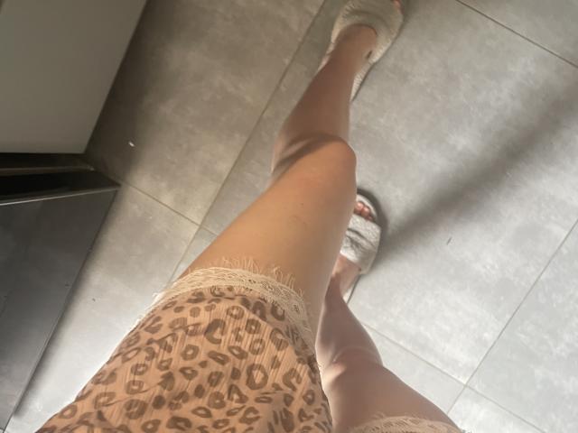 RozalinaPleasure - Live porn &amp; sex cam - 16215290