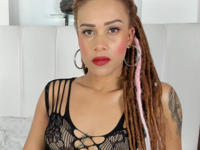 KendallQuinn - Sexe cam en vivo - 16219742