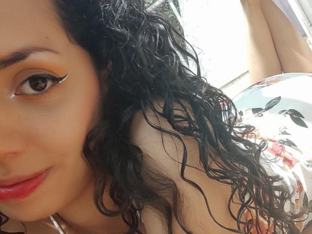 MoniqueCurlz - Sexe cam en vivo - 16229130