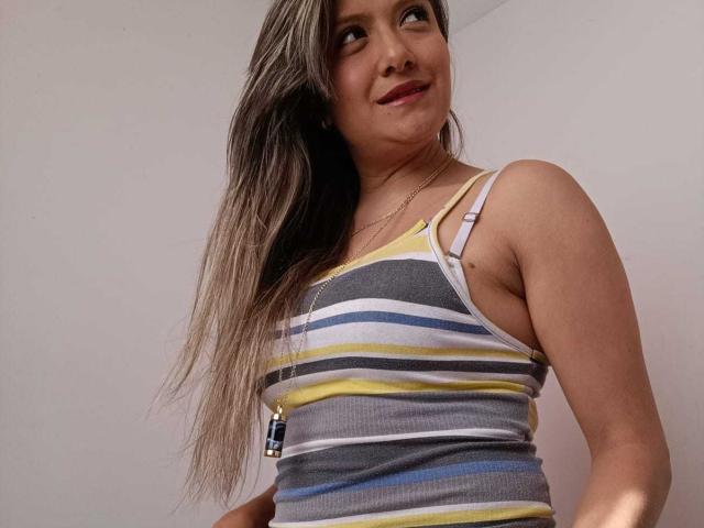 ValeriaHunter69 - Sexe cam en vivo - 16229174