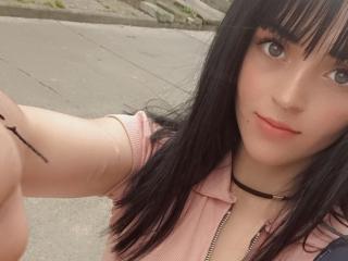 AmmyJonness - Sexe cam en vivo - 16229282