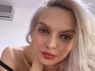 DouceAmelia - Live porn & sex cam - 16271654