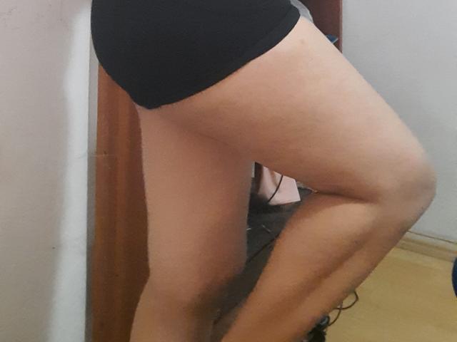 Xuuley - Live Sex Cam - 16285566