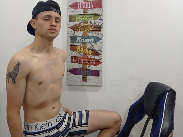 AdanLondon - Live Sex Cam - 16314226