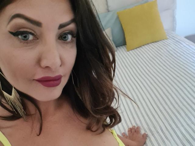 Miky69I - Live sex cam - 16326370