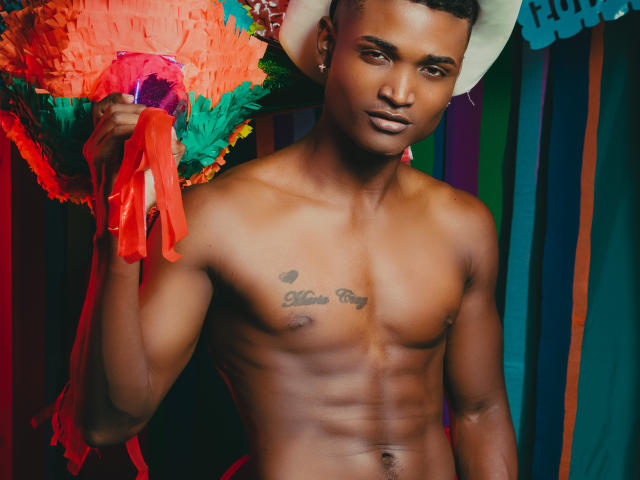 AronWills - Live porn &amp; sex cam - 16331758