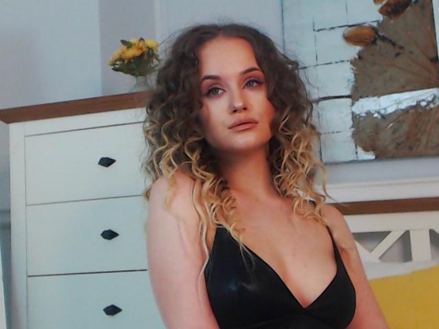 SophieXDee - Live sexe cam - 16342338