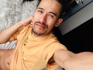 ValerioMon69 - Live Sex Cam - 16342810
