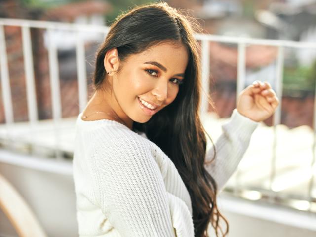 MeganWisse - Live sexe cam - 16352170