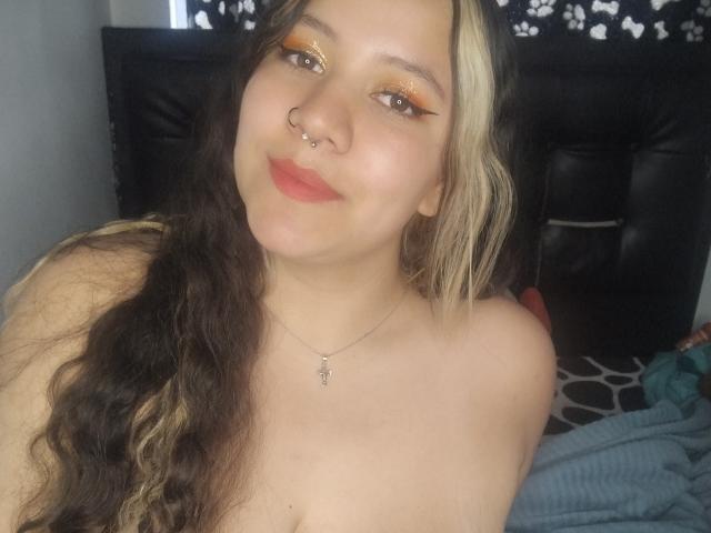 KrisGarner - Live sex cam - 16362398