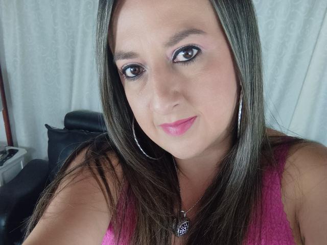 CharlizeLegs - Live Sex Cam - 16363314