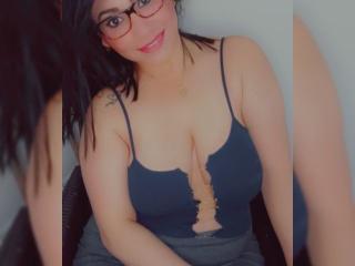 JuliRamirezX - Live Sex Cam - 16369090