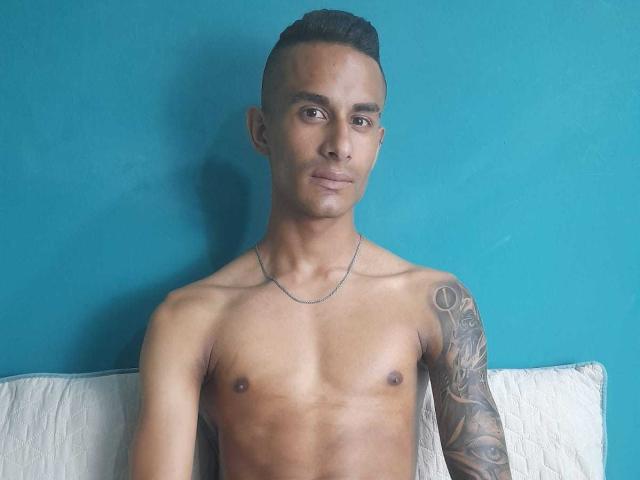 SpartanP - Live Sex Cam - 16369466