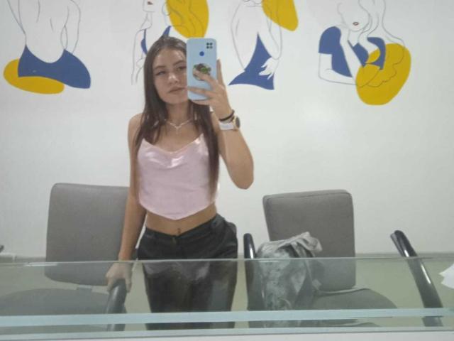 CamiAnderson - Live sex cam - 16375182