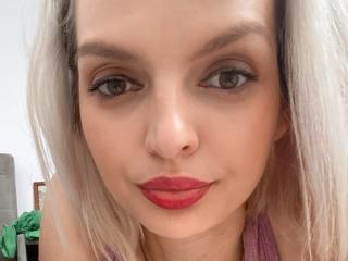 DouceAmelia - Live porn &amp; sex cam - 16375262