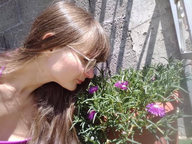 KiraGoldens - Live porn &amp; sex cam - 16384158