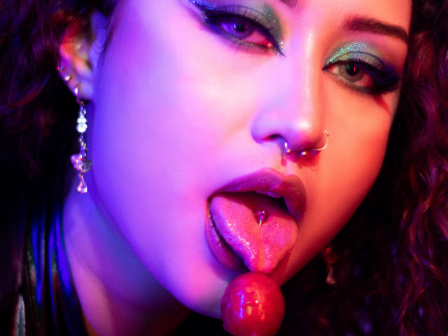 KorayRoussel - сексуальная веб-камера в реальном времени - 16387058