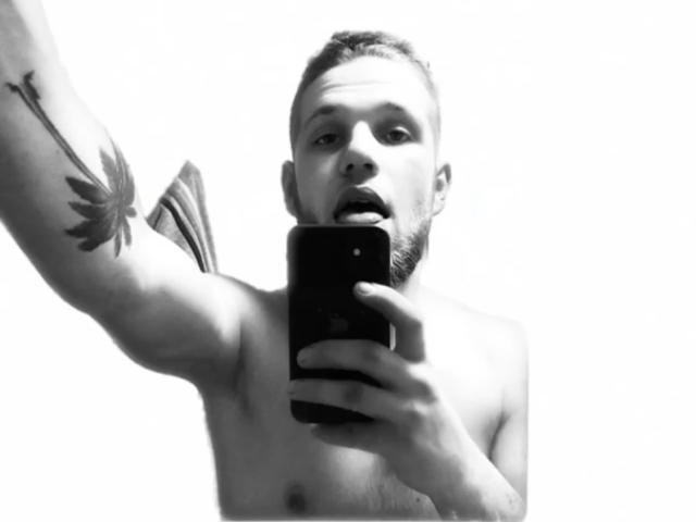 RolandUniverse - Live sex cam - 16396322