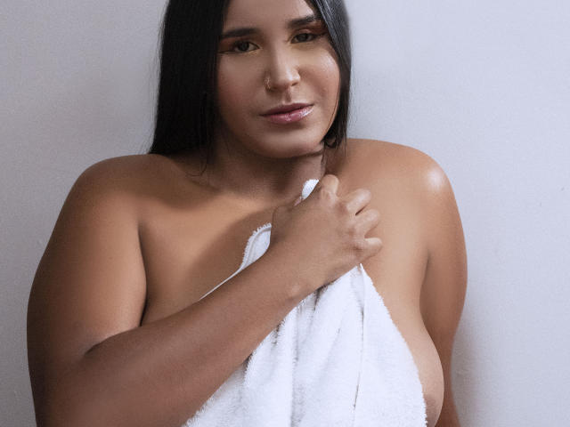 LianaSmiith - Live Sex Cam - 16403590