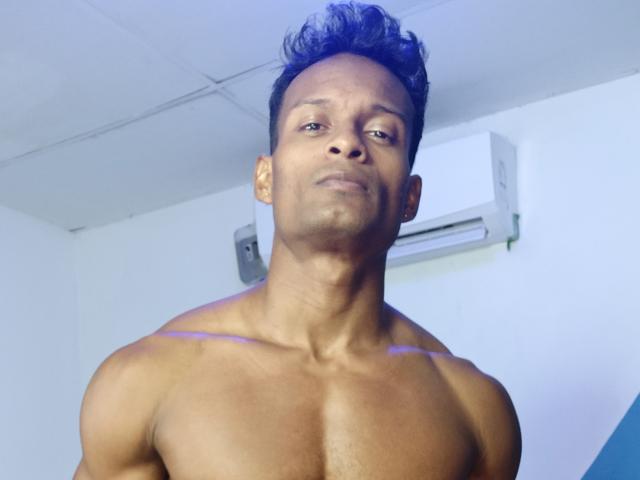 AndyJackson - Sexe cam en vivo - 16410018