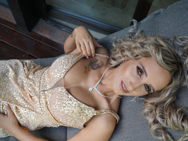 IsabelleEthan - Live Sex Cam - 16410830