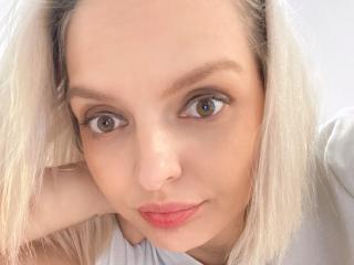 DouceAmelia - Live sex cam - 16434942