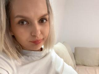 DouceAmelia - Live porn & sex cam - 16434950