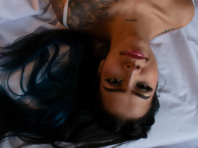 EmilieeSanchez - Live porn &amp; sex cam - 16437678