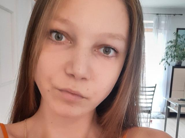 LovelyxEmilly - сексуальная веб-камера в реальном времени - 16444082